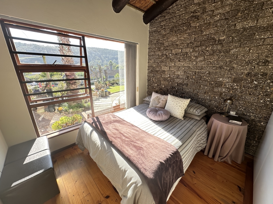 4 Bedroom Property for Sale in Sedgefield Central Western Cape